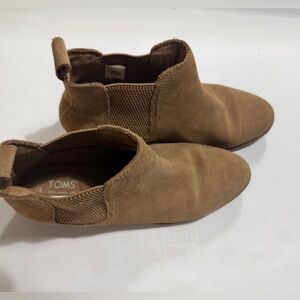 Toms Tan Suede Ankle Booties. Gently loved.